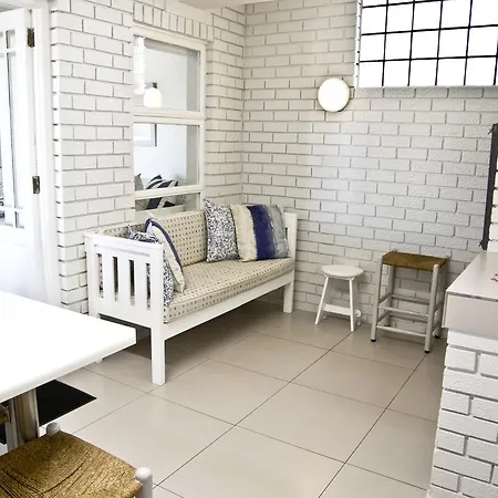 South Point Guest Lodge Agulhas Exterior foto