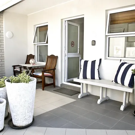 South Point Guest Lodge Agulhas Exterior foto