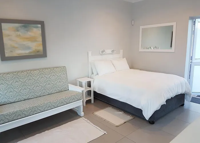 South Point Guest Lodge